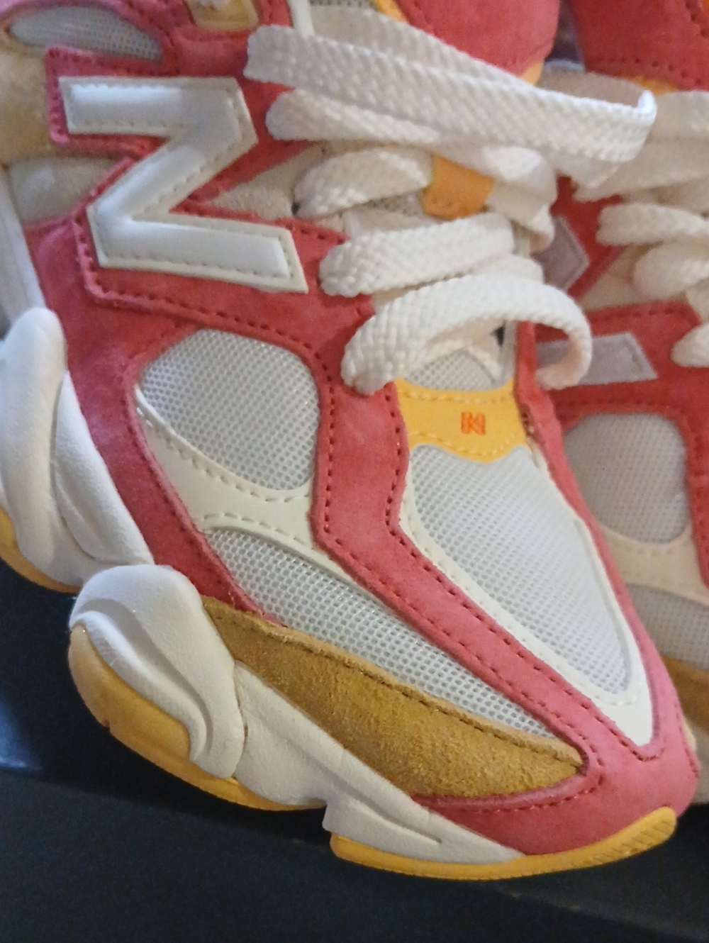 NEW BALANCE 9060 - Picture 8 of 13